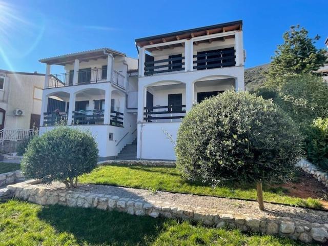 Residence4A-Appartamento Bianco ラヴニ エクステリア 写真