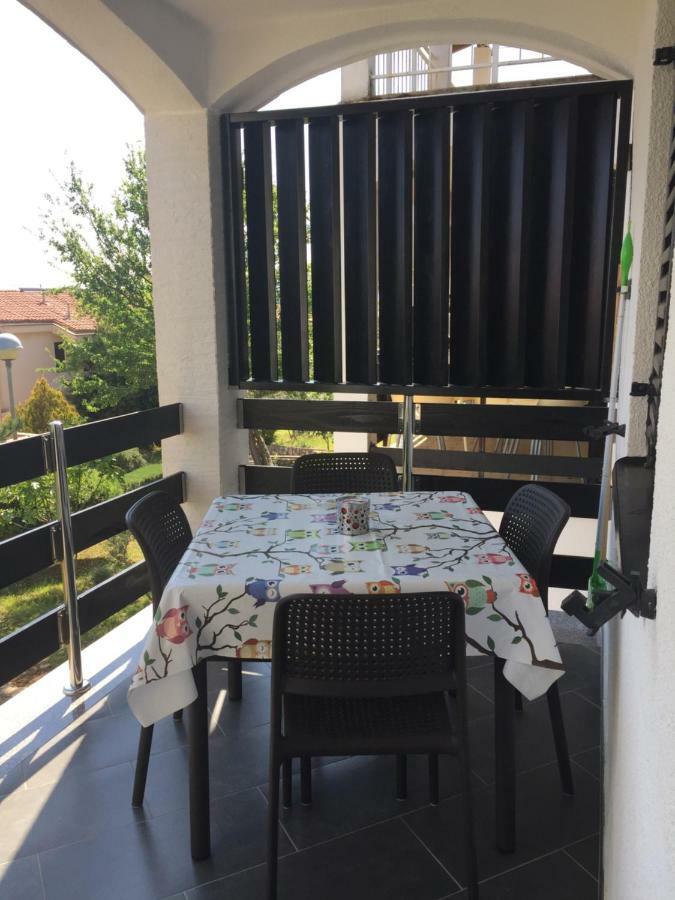 Residence4A-Appartamento Bianco ラヴニ エクステリア 写真